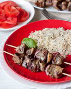 Шашлычки из говядины с грибами и луком