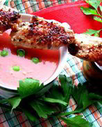 Шашлычки из крылышек и томатный соус