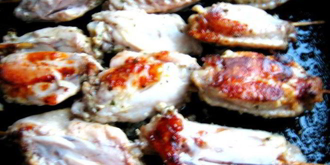 Рецепт шашлычки из крылышек и томатный соус