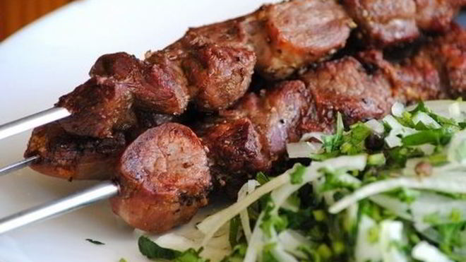 Рецепт Шашлык из баранины в духовке в рукаве