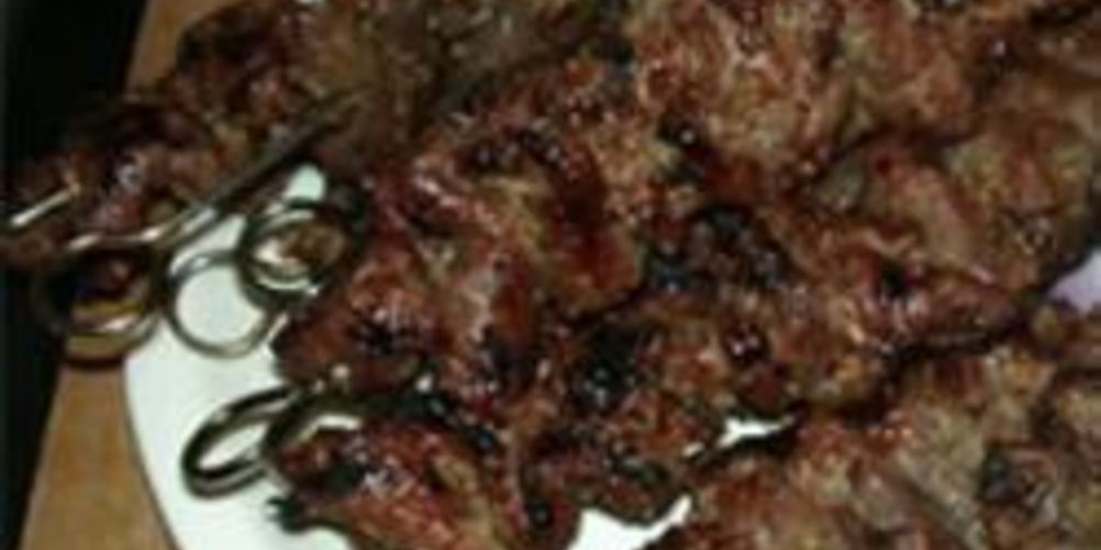 Как приготовить шашлык из говядины в маринаде из красного вина