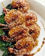 Шашлык из креветок с кунжутом в соевом соусе