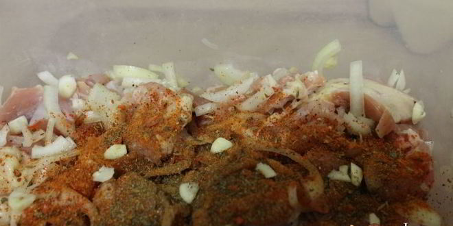 Рецепт шашлык из куриного филе, маринованного в сыворотке