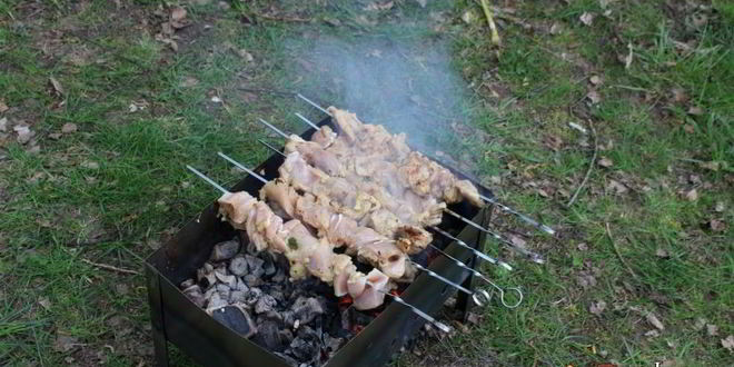 Рецепт шашлык из куриного филе, маринованного в сыворотке