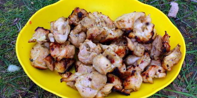 Рецепт шашлык из куриного филе, маринованного в сыворотке