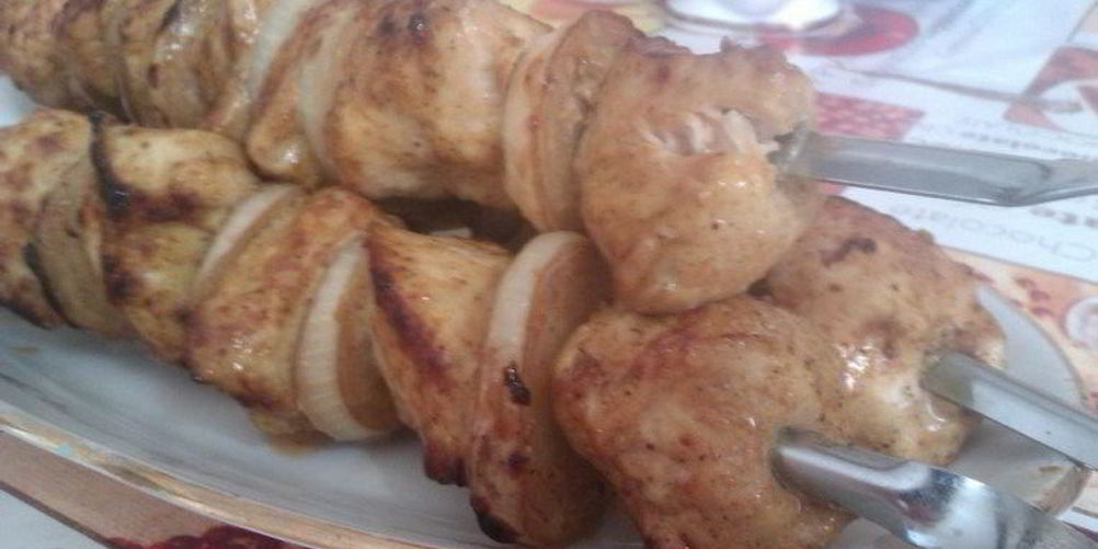 Как приготовить шашлык из куриной грудки