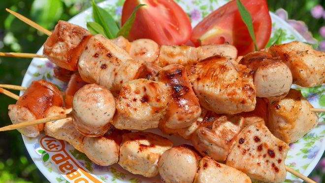Рецепт Шашлык из курицы с сосисками