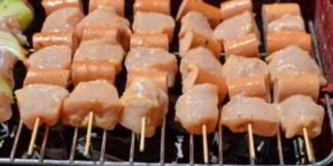 Рецепт шашлык из курицы с сосисками