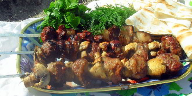 Рецепт шашлык из печени индейки с шампиньонами