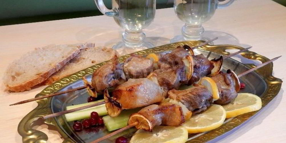 Как приготовить шашлык из свинины с лимоном в аэрогриле