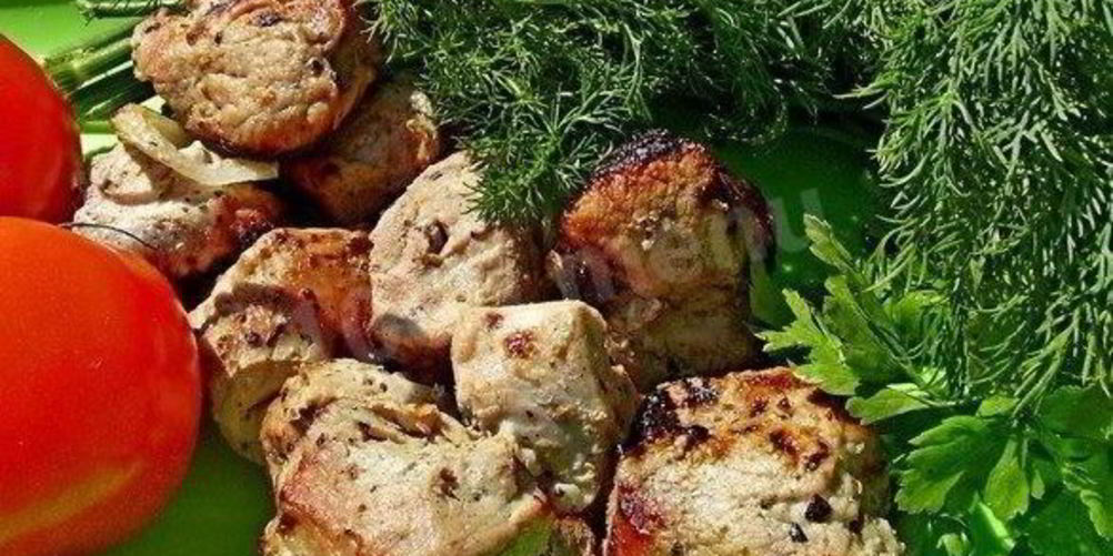 Рецепт шашлык из свиной шейки с луком