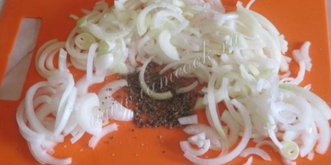 Рецепт шашлык из свиной шейки с луком