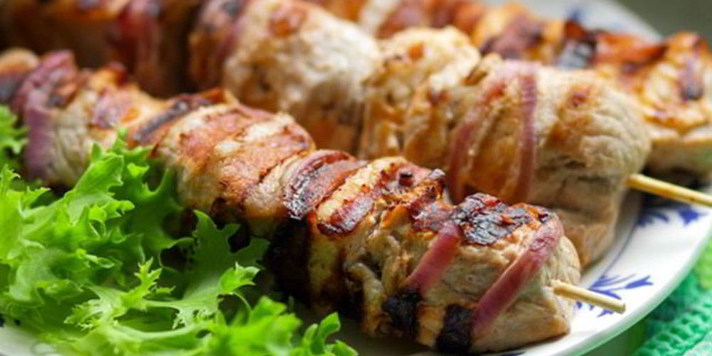 Как приготовить шашлык из свиной шейки в сладком маринаде