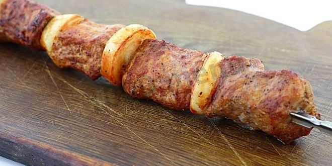 Рецепт шашлык на гриле в томатном соке