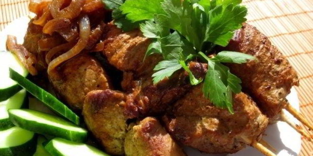 Как приготовить шашлык на сковороде из свинины