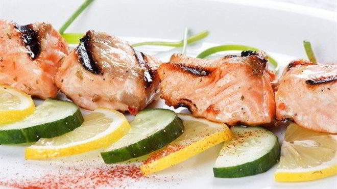 Рецепт Шашлыки из лосося в укропно-горчичной глазури