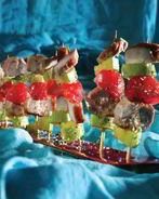 Шашлыки Сувлаки из копченой свинины, помидоров черри и маринованных цукини