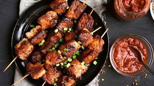 Рецепт Свиной шашлык с чили маринадом и горчицей на гриле