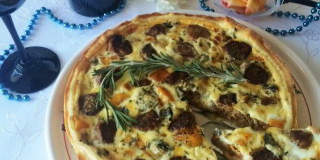 Рецепт киш с тефтелями, тыквой и сыром дор блю