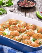 Куриные тефтели с йогуртовым соусом