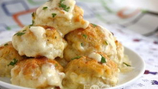 Рецепт Куриные тефтели в сливочном соусе