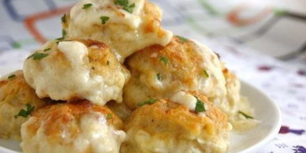 Как приготовить куриные тефтели в сливочном соусе