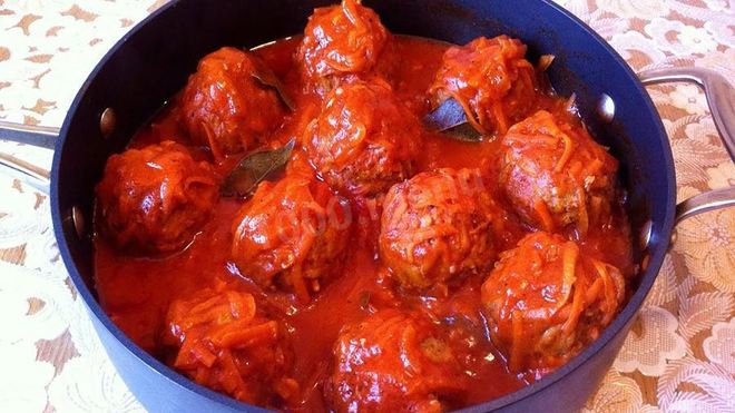 Рецепт Мясные тефтели с рисом с подливкой