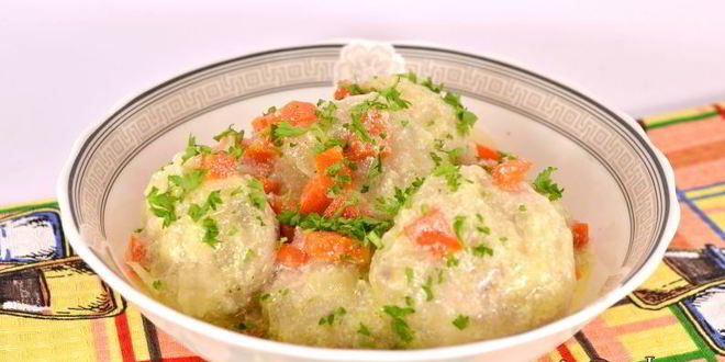 Рецепт тефтели из свинины и курицы в панировке из манки в сметанном соусе