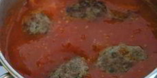 Рецепт тефтели по-гречески с запеченными овощами