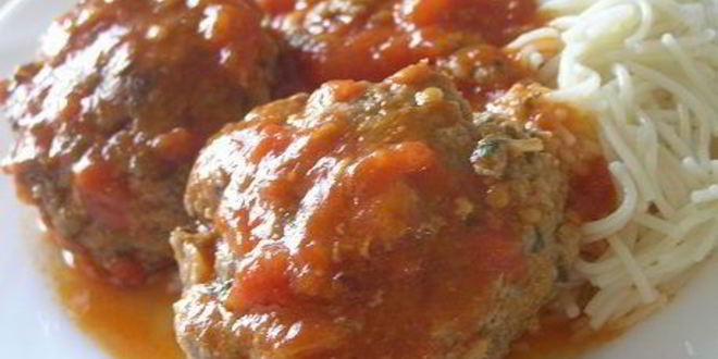 Рецепт тефтели по-гречески с запеченными овощами