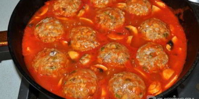 Рецепт тефтели с грибами в томатном соусе