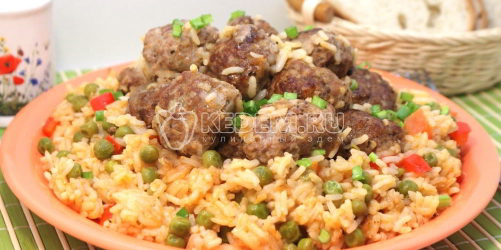 Как приготовить тефтели с рисом и овощами