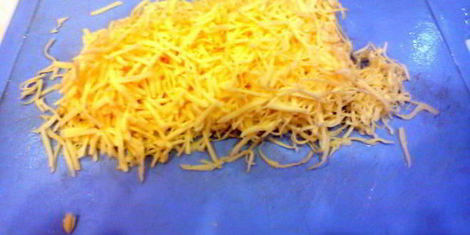 Рецепт тефтели в пикантном соусе, запеченые с картофелем