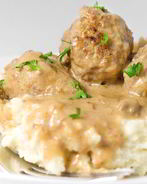 Тефтели в сметанном соусе