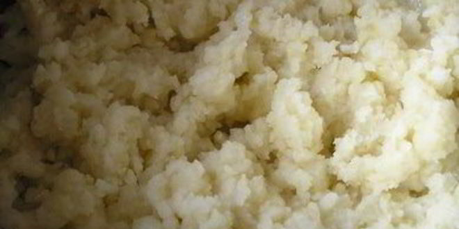 Рецепт вареники с черникой и соусом под шафе