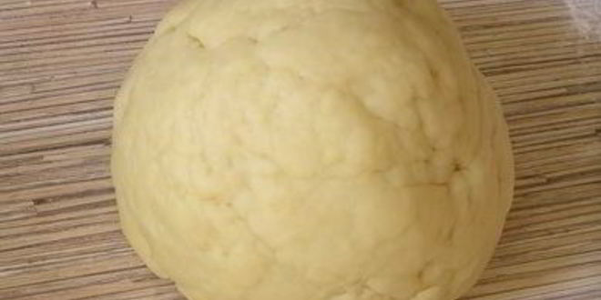 Рецепт вареники с черникой и соусом под шафе