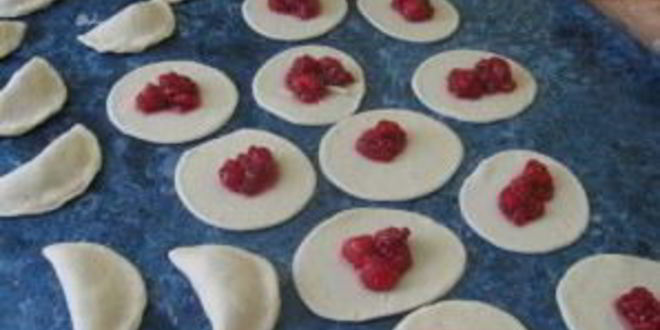 Рецепт вареники с малиной