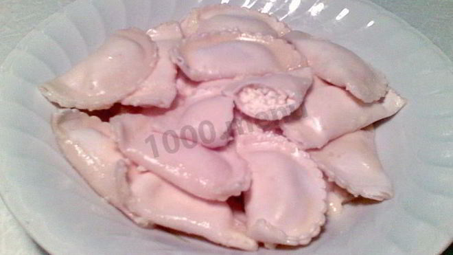 Рецепт Вареники с медовой сметаной