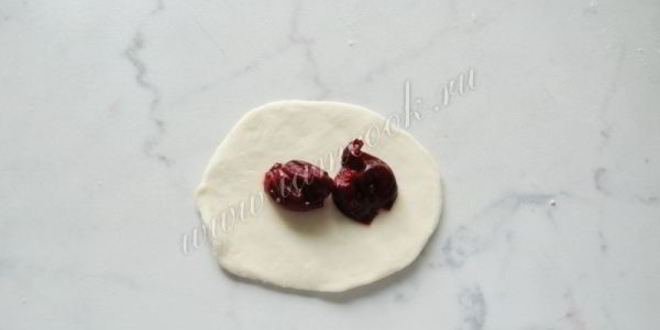 Рецепт вареники с замороженной вишней