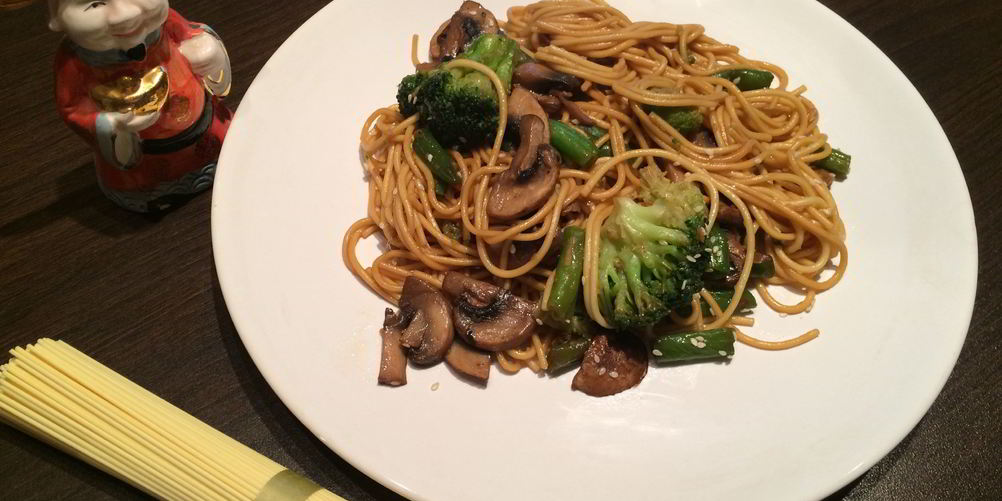 Рецепт яичная вок лапша с курицей