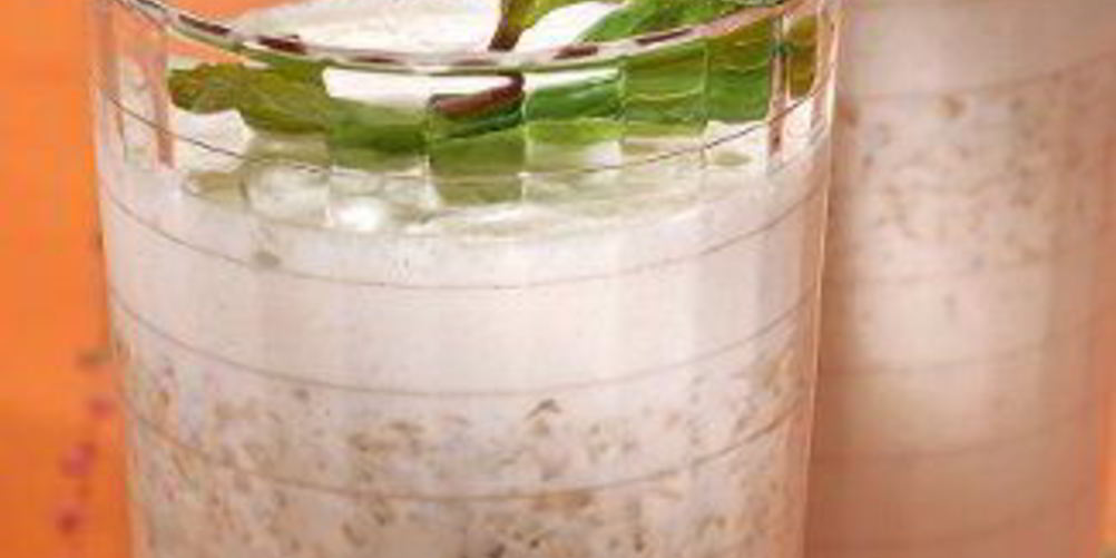 Как приготовить банановый коктейль с медом