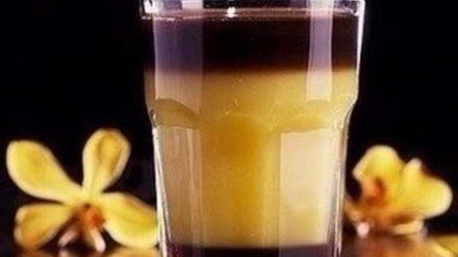 Рецепт Безалкогольный коктейль Шмель