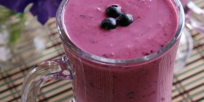 Рецепт чернично-клубничный коктейль
