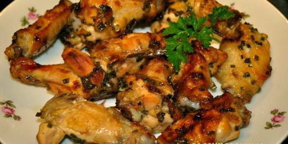 Как приготовить куриные крылышки глазированные кленовым сиропом