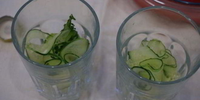 Рецепт летний томатно-огуречный коктейль