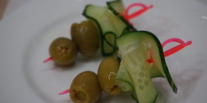 Рецепт летний томатно-огуречный коктейль