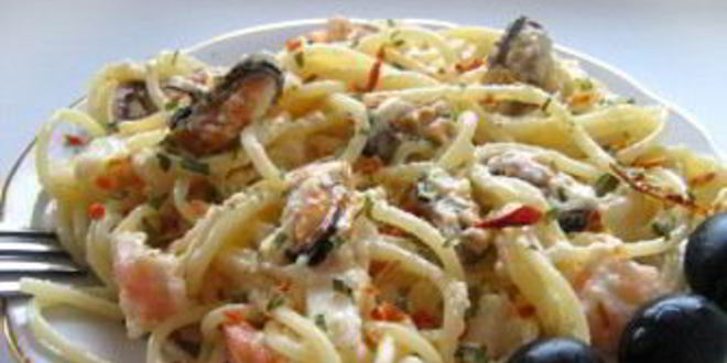 Рецепт паста с морским коктейлем