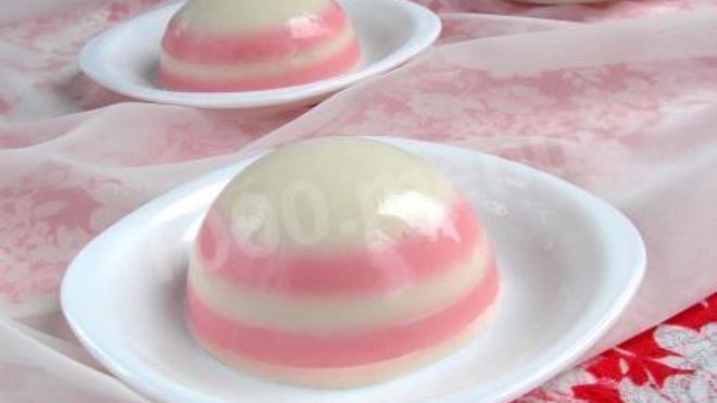 Рецепт Полосатое желе из ряженки и сметаны с ягодным сиропом