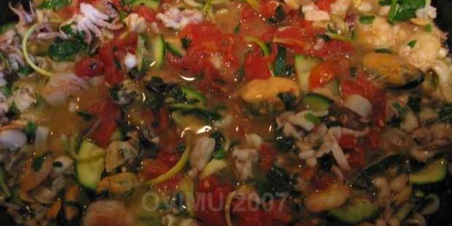 Рецепт спагетти с морским коктейлем