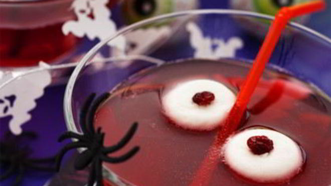 Рецепт Вишневый пунш Глаза вампира